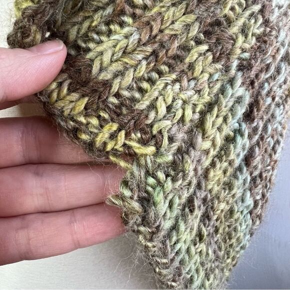 Handknit Yellow and Tan Cottagecore Shrug - Picture 3 of 6